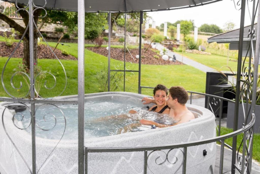 Chalet Vitaspa - Whirlpool & Sauna Privatspa 佩格尼茨 外观 照片